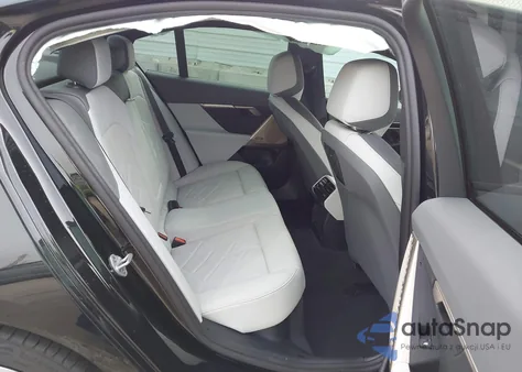 2025 BMW I5 Edrive40 z USA, uszkodzony, nr VIN WBY33FK01SCU71711